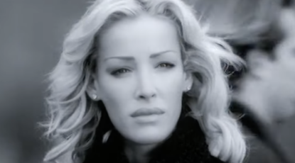 Elle pleure - Ophélie Winter - Clip officiel HD