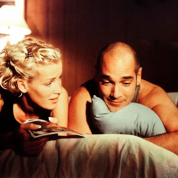 Ophélie Winter et Jean-Marc Barr dans le film Folle d'elle de Jérôme Cornuau